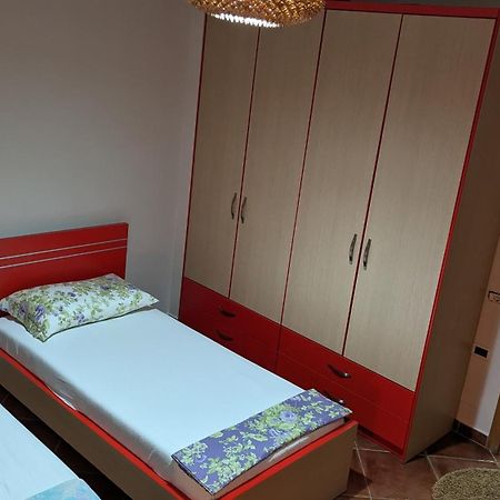Venus - Cozy Apt With Terrace Vlorë Esterno foto