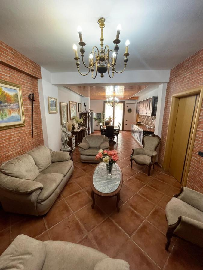 Venus - Cozy Apt With Terrace Vlorë Esterno foto
