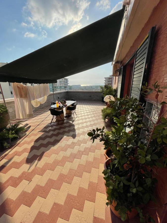 Venus - Cozy Apt With Terrace Vlorë Esterno foto